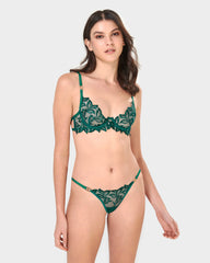 Woodland Green Camo Woman Elastic Trim Bra Thong Gift Bag Set 